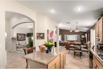 43572 W Sunland Drive, Maricopa, AZ 85138 - Photo 16