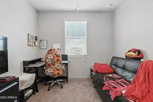 15258 W Latham St, Goodyear, AZ 85338 - Photo 28