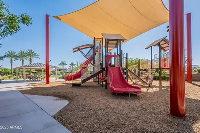 15258 W Latham Street, Goodyear, AZ 85338 - Photo 48