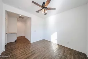 2306 E Branham Ln, Phoenix, AZ 85042 - Photo 12