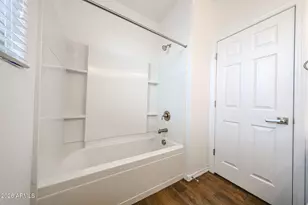 2306 E Branham Ln, Phoenix, AZ 85042 - Photo 8