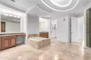 8 Biltmore Estate, Phoenix, AZ 85016 - Photo 16