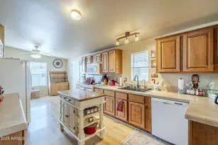 1945 N Main Dr, Apache Junction, AZ 85120 - Photo 16