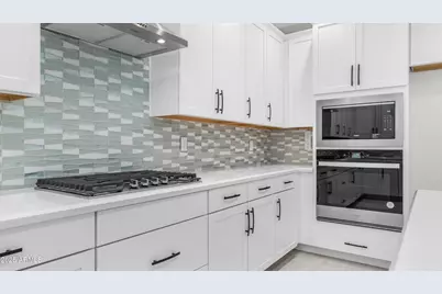 13359 W Eagle Feather Road, Peoria, AZ 85383 - Photo 12