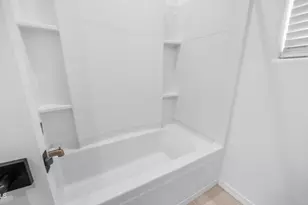 13362 W Eagle Feather Rd, Peoria, AZ 85383 - Photo 6