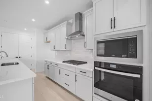 13362 W Eagle Feather Rd, Peoria, AZ 85383 - Photo 18