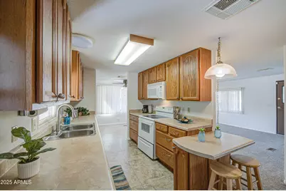 609 S 86th Place, Mesa, AZ 85208 - Photo 4