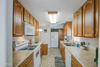 609 S 86th Place, Mesa, AZ 85208 - Photo 8