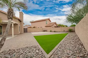 2901 E Woodland Dr, Phoenix, AZ 85048 - Photo 32