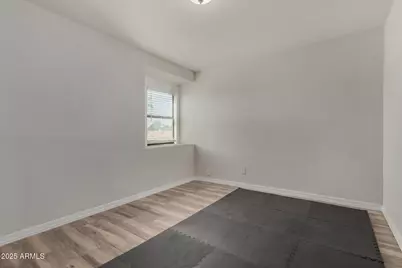 7056 W Morrow Drive, Glendale, AZ 85308 - Photo 32