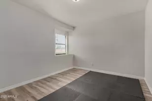 7056 W Morrow Dr, Glendale, AZ 85308 - Photo 32