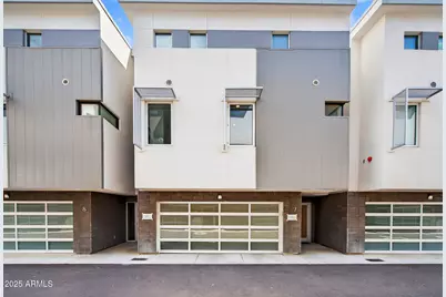 4525 N 40th Street #7, Phoenix, AZ 85018 - Photo 1