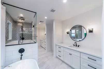 8672 N 64th Place, Paradise Valley, AZ 85253 - Photo 18