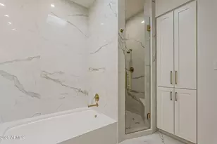 5654 E Mesquite Ln, Phoenix, AZ 85018 - Photo 40