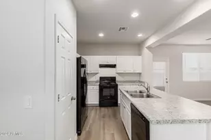 919 E Agua Fria Ln, Avondale, AZ 85323 - Photo 10