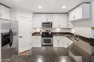 945 E Playa Del Norte Dr, Tempe, AZ 85288 - Photo 4