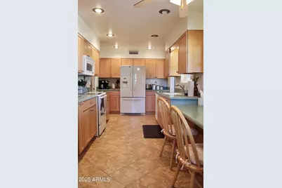 10931 W Peoria Avenue, Sun City, AZ 85351 - Photo 6