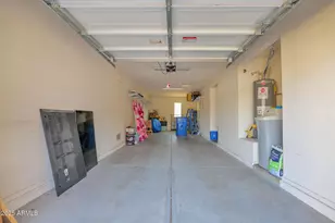 3829 E Branham Ln, Phoenix, AZ 85042 - Photo 14