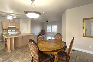 228 S 72nd Cir, Mesa, AZ 85208 - Photo 8