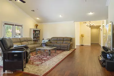 229 W Vista Avenue, Phoenix, AZ 85021 - Photo 18