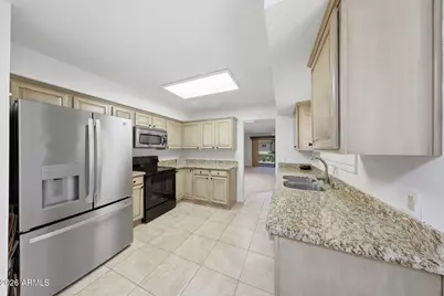 19249 N 93rd Drive, Peoria, AZ 85382 - Photo 10