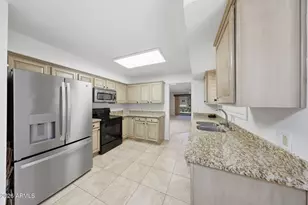 19249 N 93rd Dr, Peoria, AZ 85382 - Photo 10