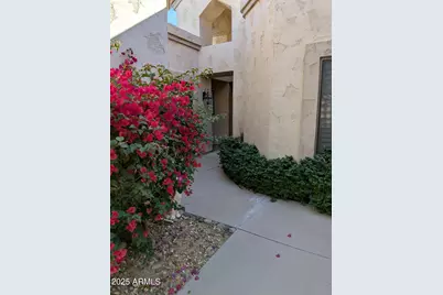 19249 N 93rd Drive, Peoria, AZ 85382 - Photo 2