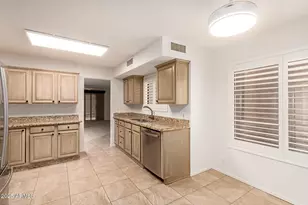 19249 N 93rd Dr, Peoria, AZ 85382 - Photo 16