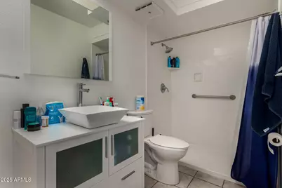 5035 N 10th Place #204, Phoenix, AZ 85014 - Photo 18