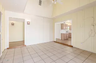 10615 W Roundelay Cir, Sun City, AZ 85351 - Photo 8