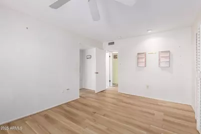 10615 W Roundelay Circle, Sun City, AZ 85351 - Photo 18