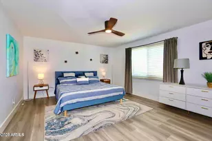 8237 E Orange Blossom Ln, Scottsdale, AZ 85250 - Photo 4