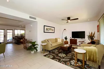 8237 E Orange Blossom Lane, Scottsdale, AZ 85250 - Photo 2