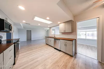 19838 N Pine Springs Drive, Sun City, AZ 85373 - Photo 22