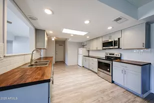 19838 N Pine Springs Dr, Sun City, AZ 85373 - Photo 20