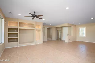 19141 N Tamarisk Flower Way, Surprise, AZ 85387 - Photo 10