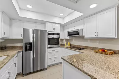 17404 N 99th Avenue #307, Sun City, AZ 85373 - Photo 6