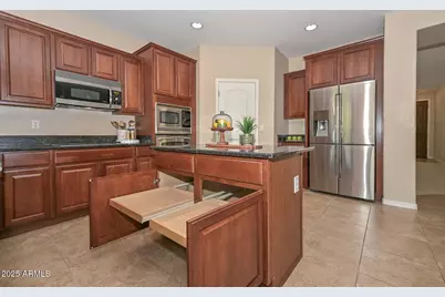 9012 W Yellow Bird Lane, Peoria, AZ 85383 - Photo 14