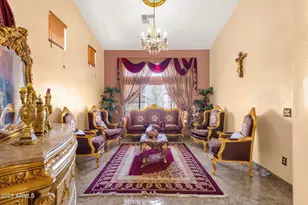 735 E Geronimo St, Chandler, AZ 85225 - Photo 4