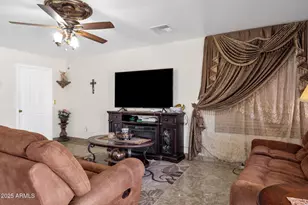 735 E Geronimo St, Chandler, AZ 85225 - Photo 14