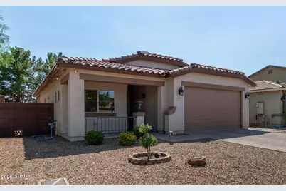 295 W Lyle, San Tan Valley, AZ 85140 - Photo 1