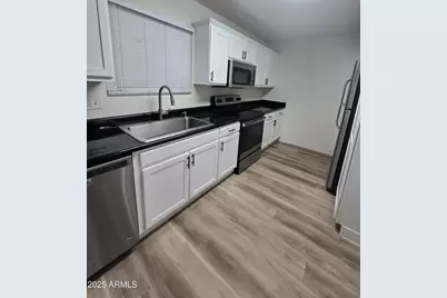 3207 W Joan De Arc Avenue, Phoenix, AZ 85029 - Photo 8