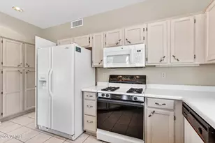 20004 N 129th Ln, Sun City West, AZ 85375 - Photo 4