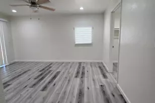 2048 W Pecan Rd, Phoenix, AZ 85041 - Photo 18