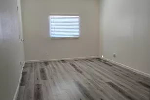 2048 W Pecan Rd, Phoenix, AZ 85041 - Photo 24