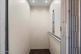 7297 N Scottsdale Rd, Paradise Valley, AZ 85253 - Photo 6