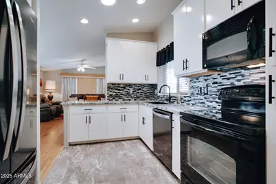 17200 W Bell Road #1048, Surprise, AZ 85374 - Photo 14