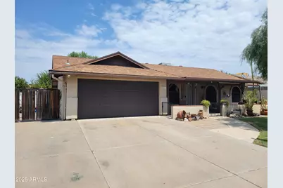 2266 E Diamond, Mesa, AZ 85204 - Photo 1