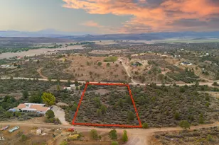 17455 S Thunder Ridge Dr, Peeples Valley, AZ 86332 - Photo 1