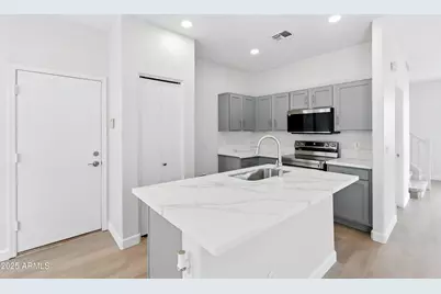 1409 E Bloch Road, Phoenix, AZ 85040 - Photo 8